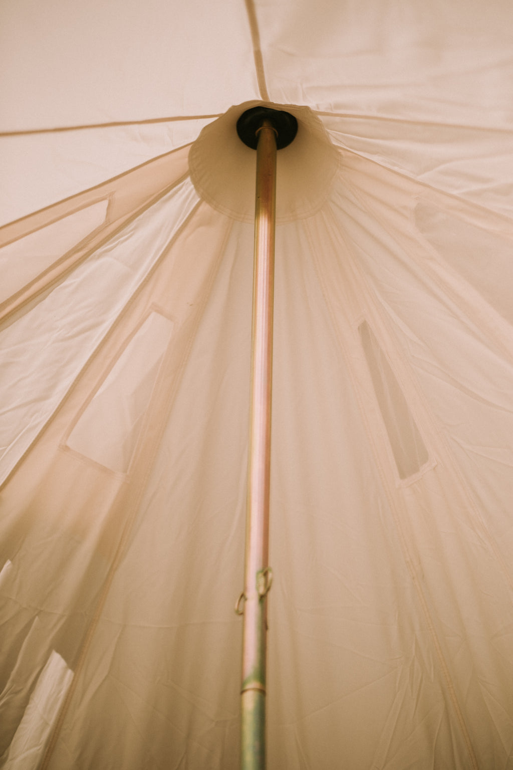 4m bell tent - Roomy + Relaxed